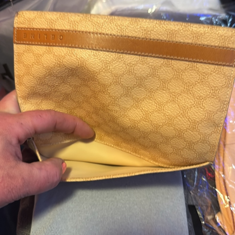 EUC Celine Wallet - Picture 6 of 8
